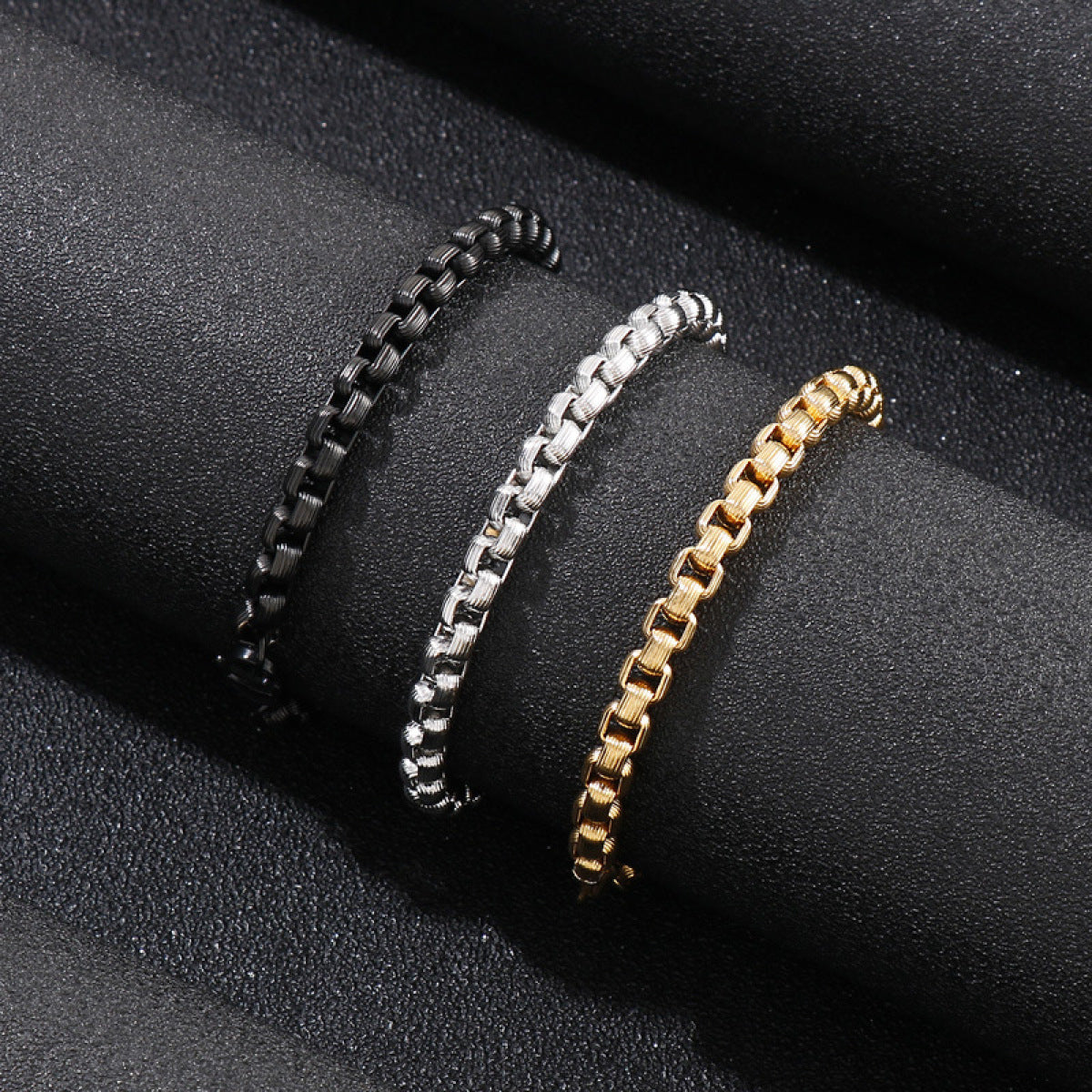 Bracelet perles carrées acier titane pour homme